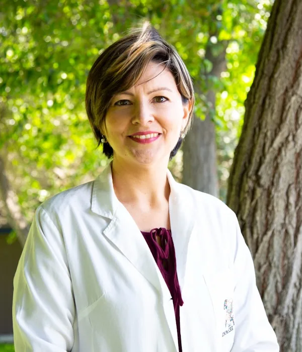 Dr. Amira Soltani