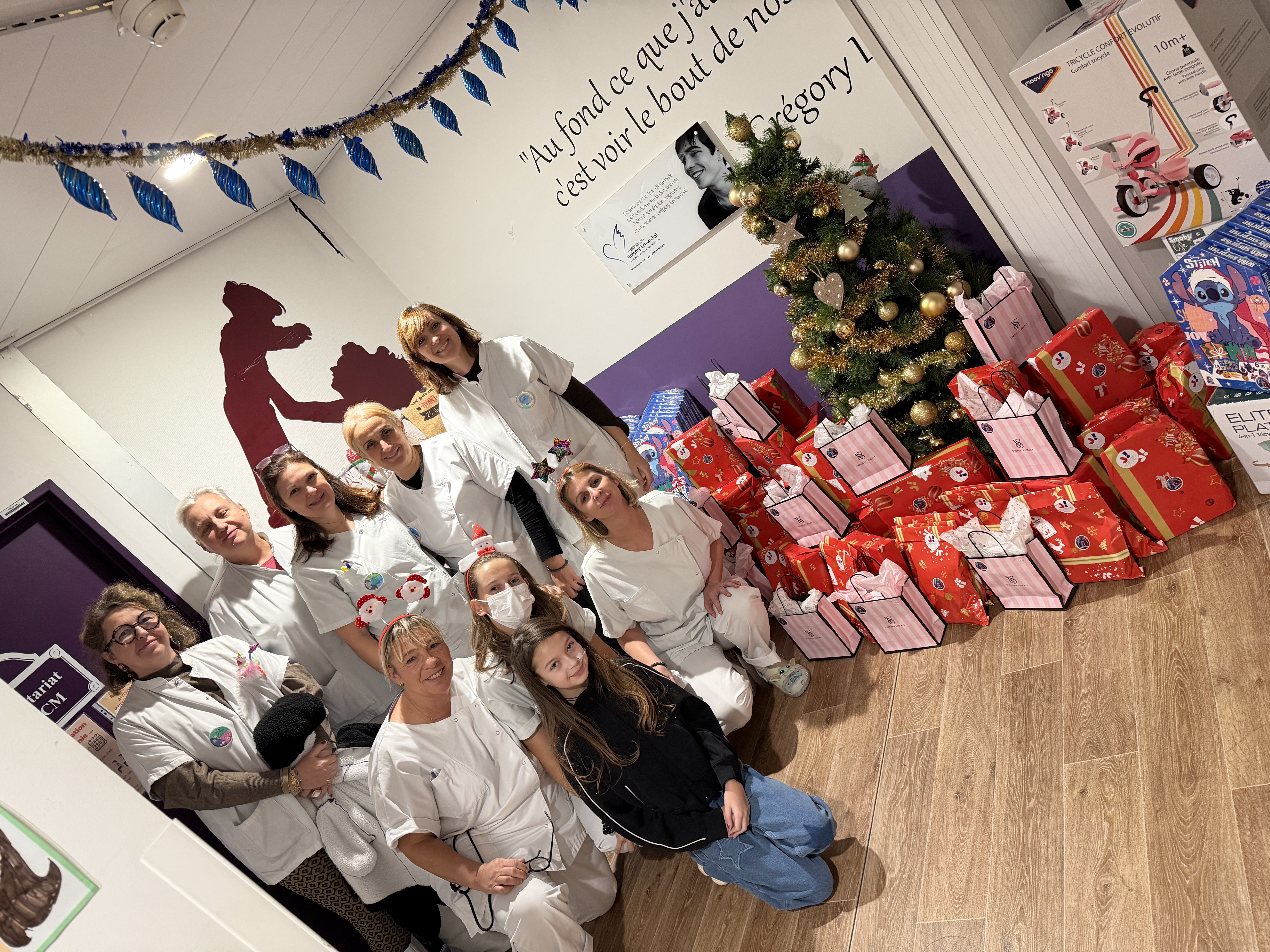 Action cadeaux solidaires au CRCM de La Timone, novembre 2025